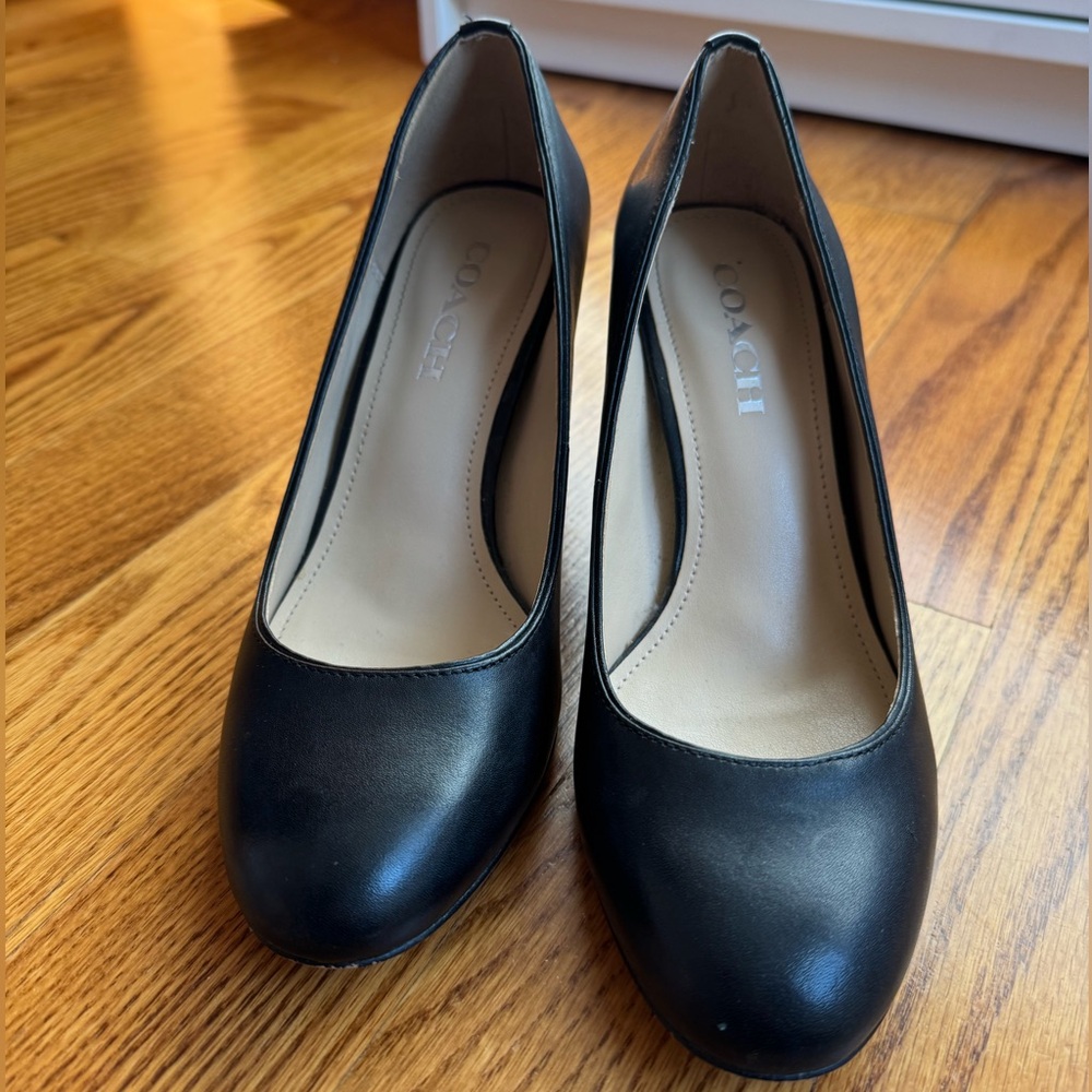 Coach Black Leather Pumps Size 7